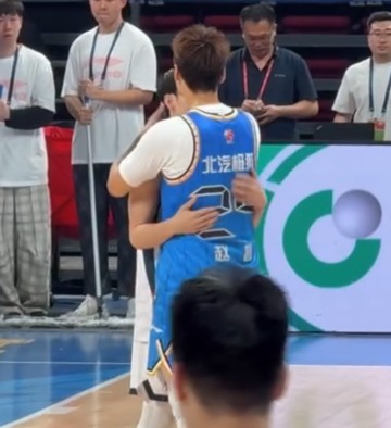 九游娱乐登录入口-徐杰决胜时刻被DNP！沮丧一幕曝光引热议 杜锋为明夏续约压价吗？